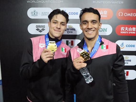 Osmar Olvera y Juan Celaya ganaron la primera medalla de oro para México en la Copa Mundial de Clavados 2025