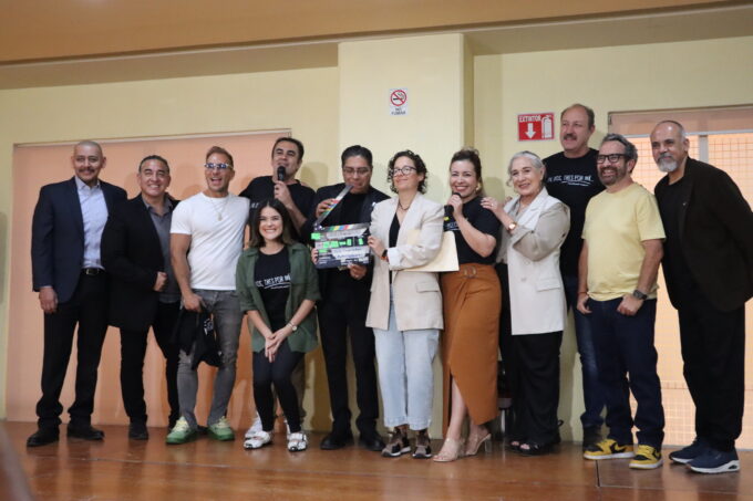 Inicia producción de película Un, dos, tres por mí.