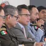Reunión de seguridad en la base de la Guardia Nacional en El Salto