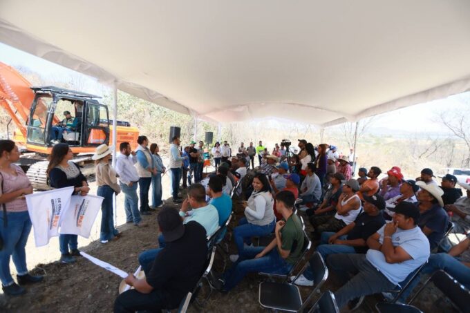 Tlajomulco puso en marcha el programa de limpieza de minas y extracción de piedra de basalto en San Lucas Evangelista