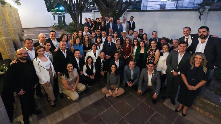 Sostiene el Gobernador Pablo Lemus reunión con legisladores locales y federales