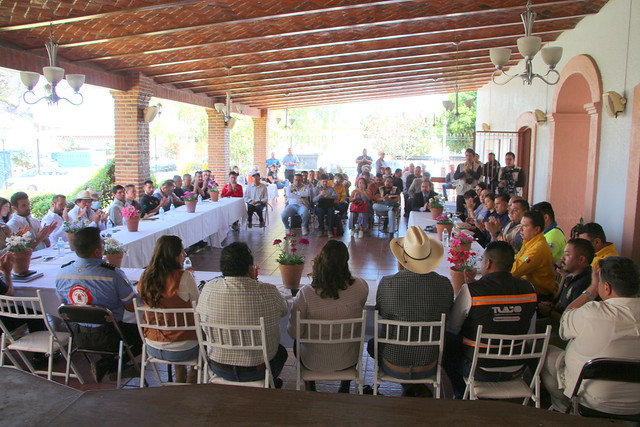 Hacen equipo para cuidar bosques ante incendios