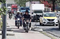 Motos