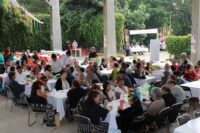Celebra Tlajo a los abuelos