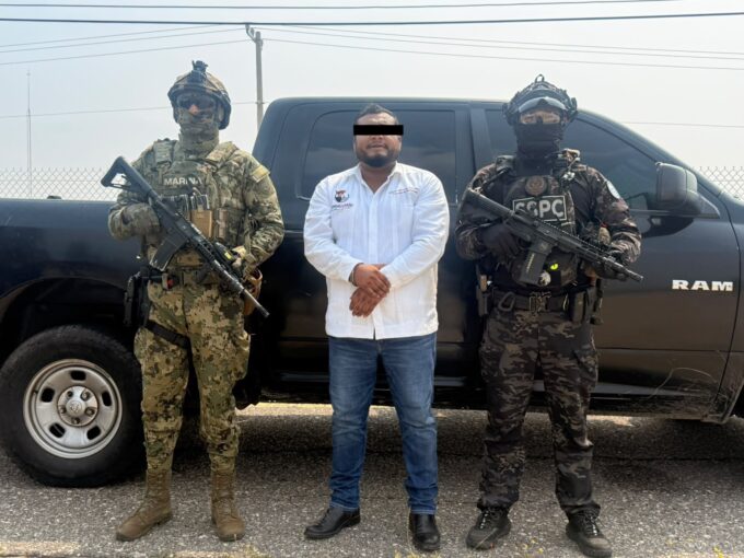 El presidente municipal de Juchitán de Zaragoza, Miguel Sánchez Altamirano, fue detenido por extorsión.