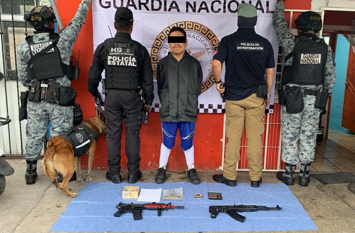 Cae en cateo por presunta venta de sustancias ilícitas.