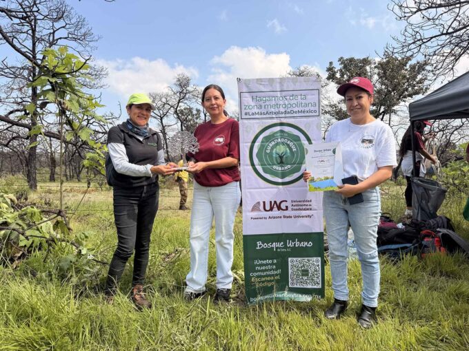 Comunidad UAG realiza reforestación en el Bosque de La Primavera