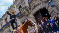 Desfile por el Día del Charro en Jalisco