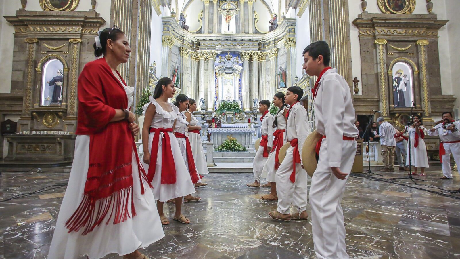 Llevará el 25 Encuentro Nacional de Mariachi Tradicional siete caravanas a 14 municipios de Jalisco