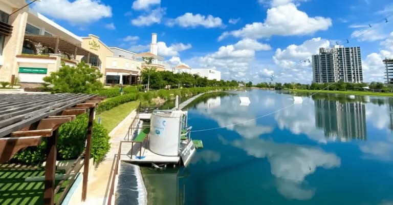 Lago artificial de Yucatán