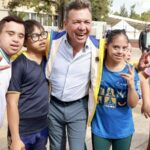 Apoya Pablo Lemus a atletas con discapacidad visual.