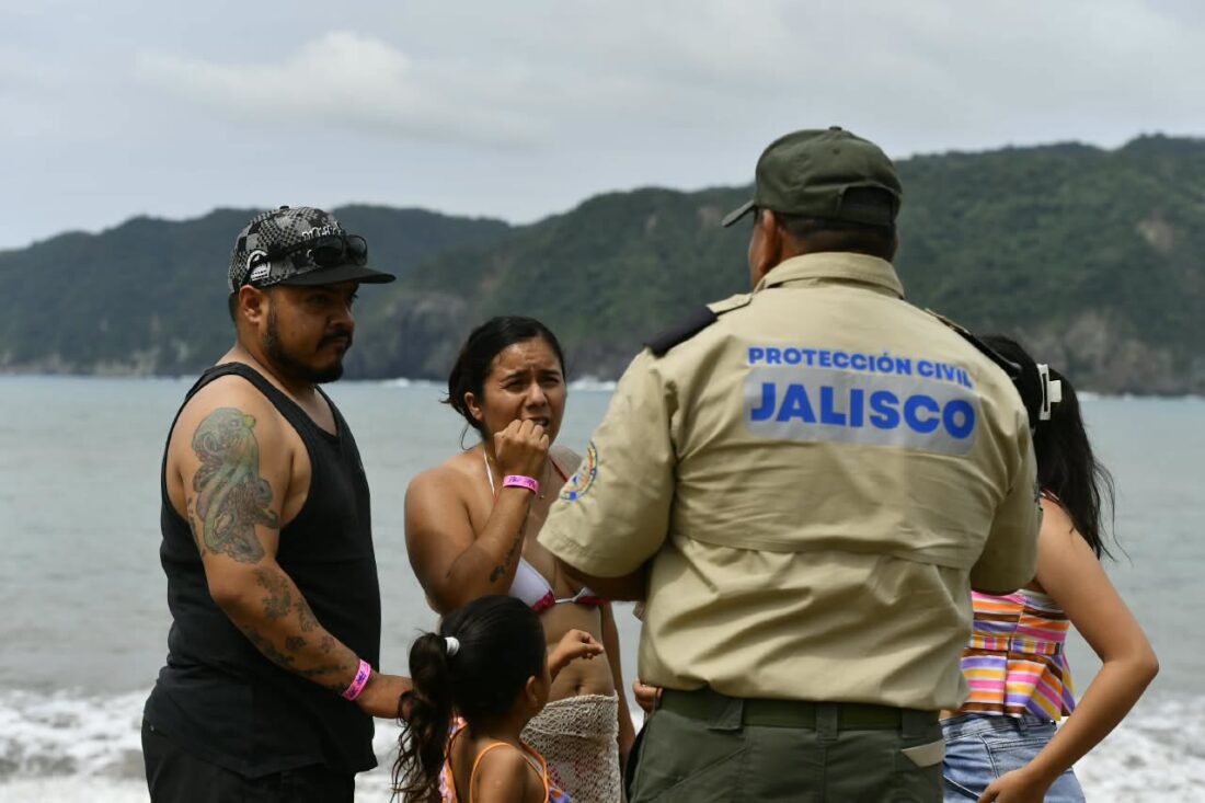 Huracán Simón ya es categoría 4, podría impactar el domimgo.