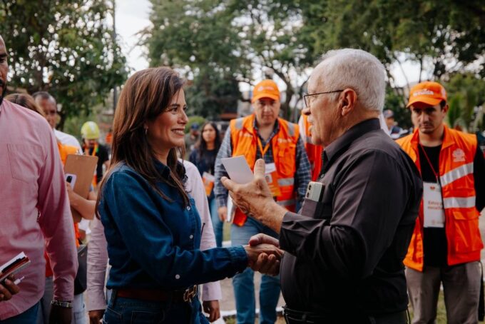 Verónica Delgadillo en Martes Comunitario