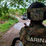 Secretaría de Marina vigila estados por paso de huracán Simón.